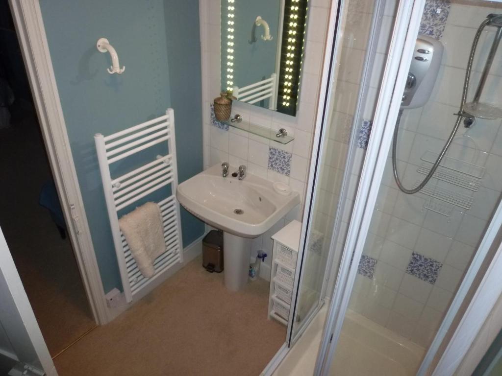 ويندسور Manor Cottage Bed And Breakfast المظهر الخارجي الصورة