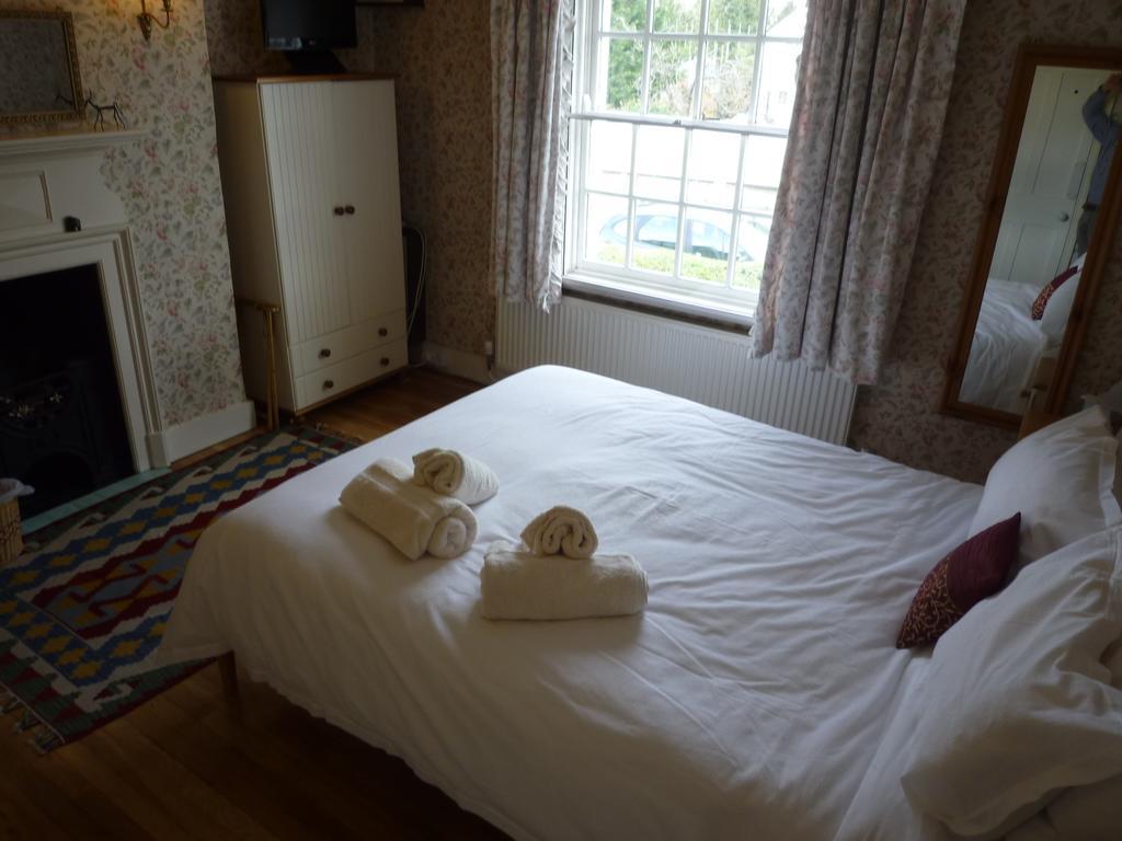 ويندسور Manor Cottage Bed And Breakfast المظهر الخارجي الصورة