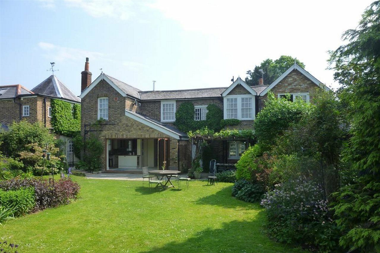 ويندسور Manor Cottage Bed And Breakfast المظهر الخارجي الصورة